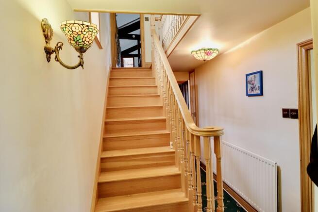 4 bed Barn Conversion for sale Image 11