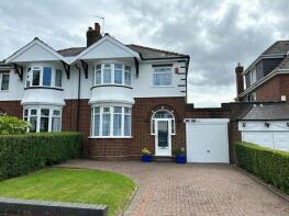 23, Stennels Avenue, Halesowen B62 8QJ