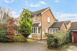 8, Pye Close, Caterham CR3 5FQ