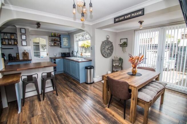 Dining Area Pic 2.
