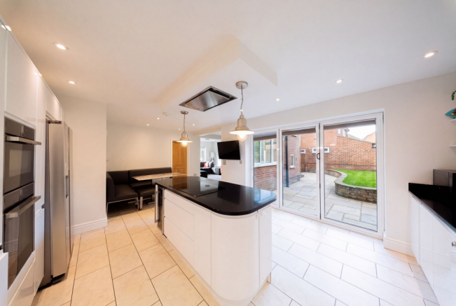 Kitchen/Dining