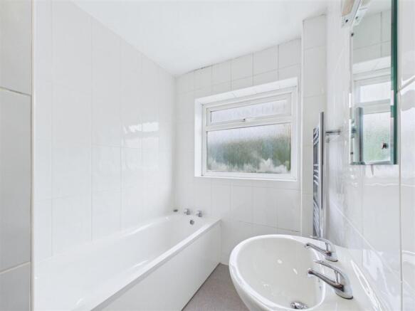 2 bed Bungalow to rent Image 10