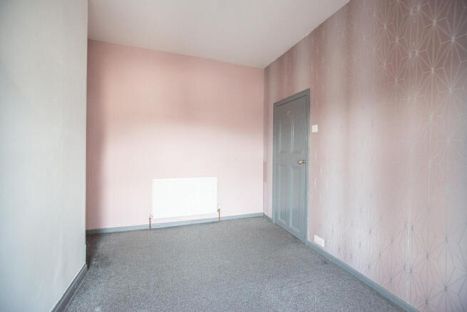 2 bed End of Terrace to rent Image 9
