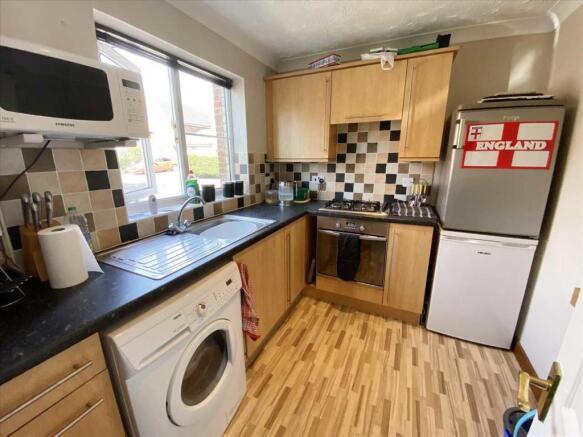 Kitchen: