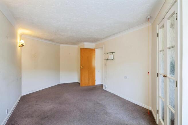1 bed Flat to rent Image 4