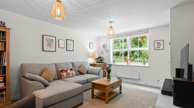3 bed Semi-Detached for sale Image 5