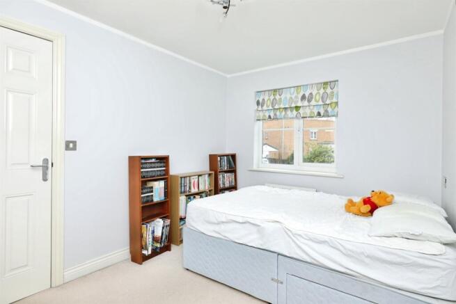 4 bed Terraced for sale Image 7