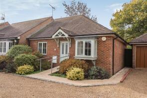 4, Holmes Place, Kingston Avenue, Leatherhead KT24 6QL