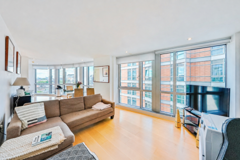 Fairmont Avenue, London, E14