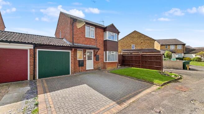 3-bed detached on 20, Blythe Place, Bicester, £400,000