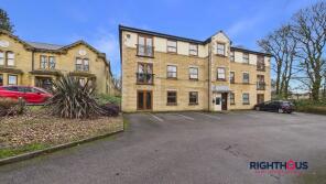 13, Westwood Hall, Peregrine Way, Bradford BD6 3YT