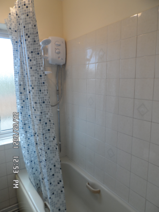 2 bed Flat to rent Image 10