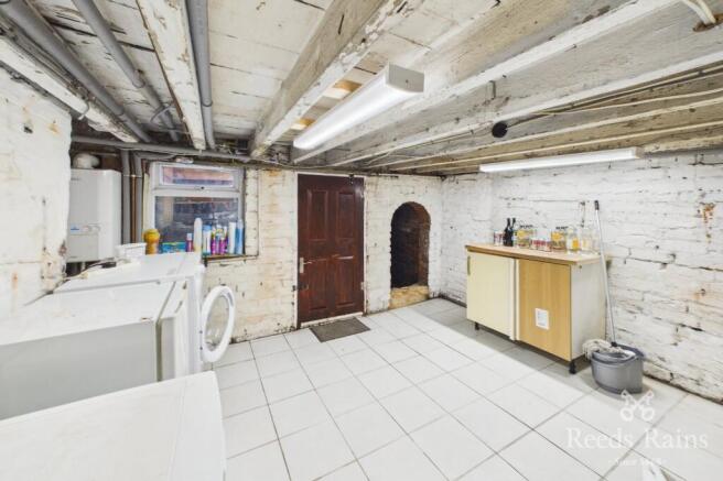 2 bed Terraced for sale Image 10