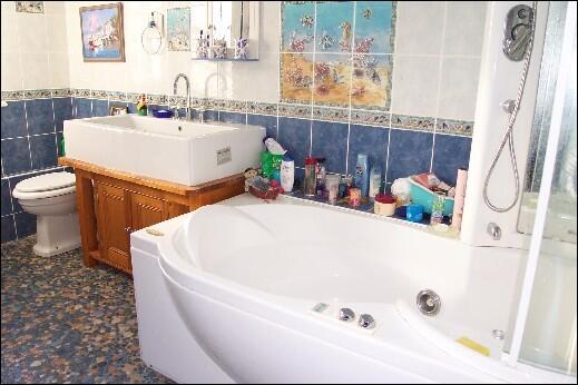 En-Suite 4
