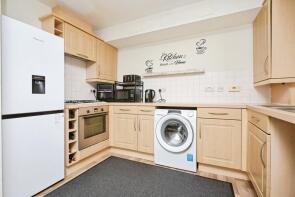 17, Kensington, Stormont Court, Weston-super-mare BS24 7LB