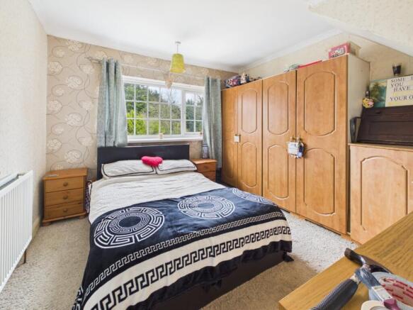 3 bed Semi-Detached for sale Image 9