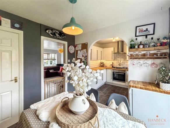 3 bed Detached for sale Image 8
