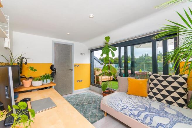 WEIVNOVA6 - Bedroom B.jpg