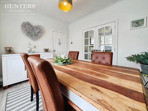 3 bed Semi-Detached for sale Image 8