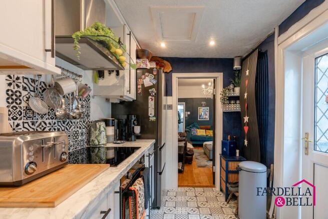 3 bed Terraced for sale Image 8