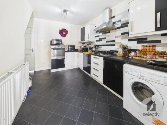 2 bed Terraced for sale Image 5