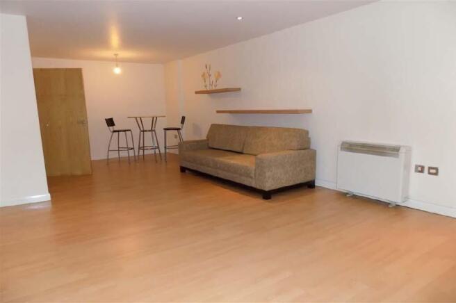 2 A-C Queens Road, Loughborough, Leicestershire LE11 1HD photo 3