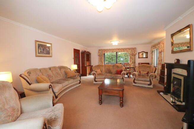 Dining Lounge