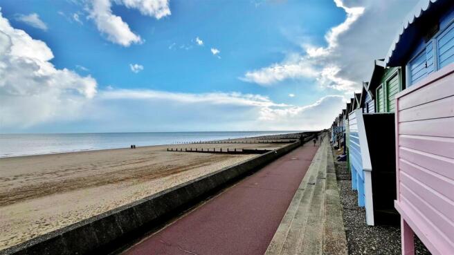 High Wall, Frinton-On-Sea - More