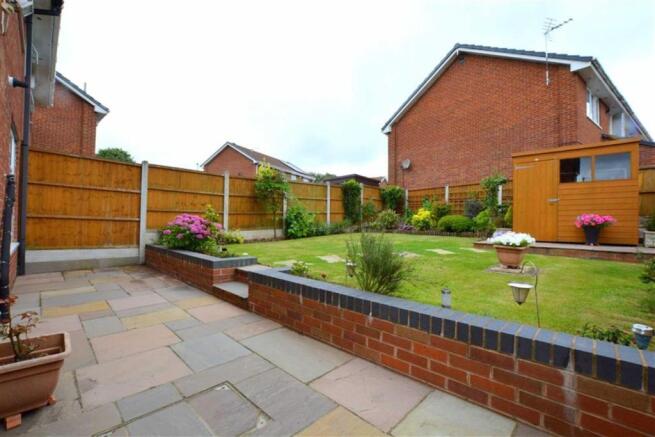 REAR ENCLOSED GARDEN