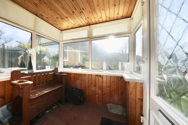 2 bed Detached Bungalow for sale Image 5
