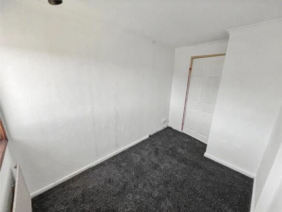 2 bed Semi-Detached to rent Image 6