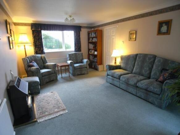 sitting room, front