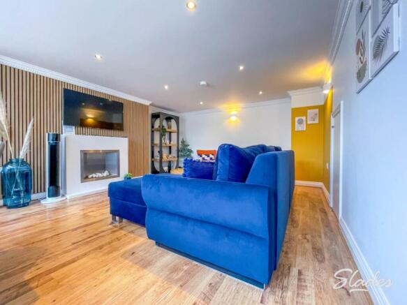 1 Burlington lounge