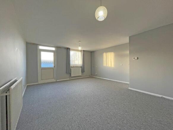 Open plan living (1)