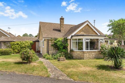 Manor Crescent, Standlake, OX29