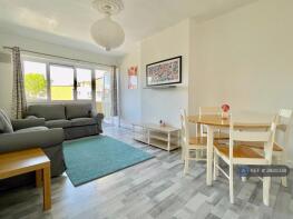 Flat 31, Brookstone Court, Peckham Rye, London SE15 3UW