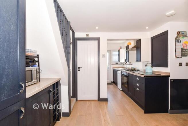 Kitchen & Dining Area
