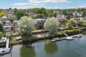 1a, Ducks Walk, Twickenham TW1 2DD