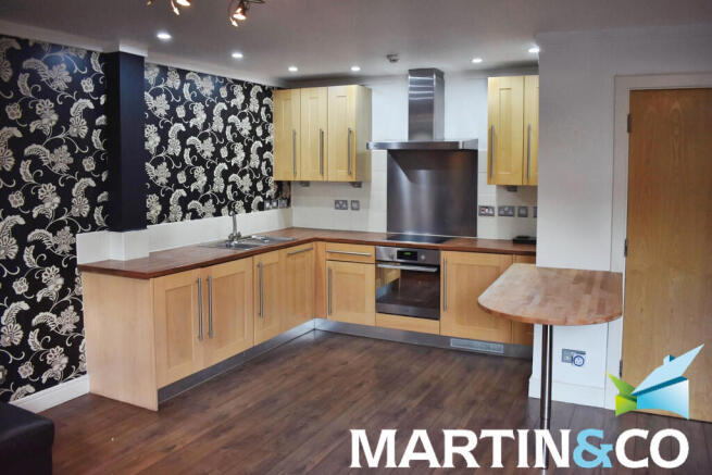 1 bed Ground Flat to rent Image 4