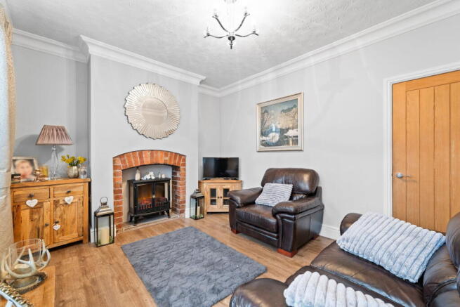 3 bed Terraced for sale Image 4