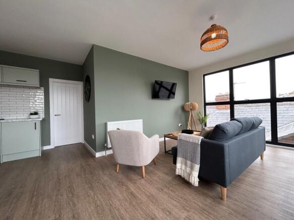 1 bed House Share to rent Image 6