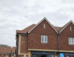 3, Hatch House, Station Road, Lymington SO41 6BA