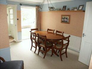 Dining Area: