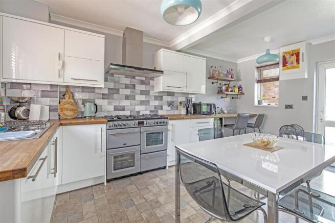 Kitchen-1.jpg