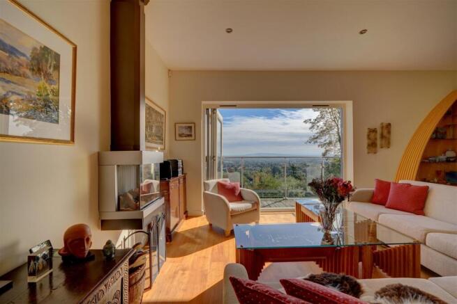 48a Worcester Rd (28