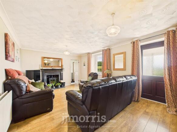 Sitting/Dining Room