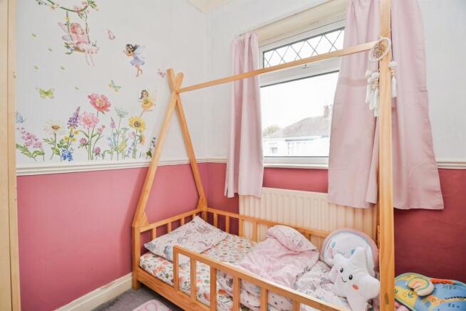 3 bed Terraced for sale Image 11
