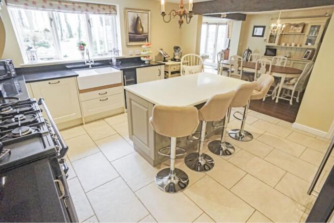 Kitchen/Dining Room
