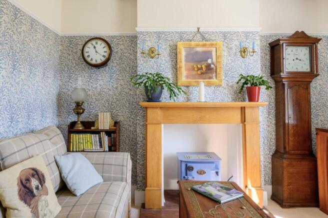 4 bed House for sale Image 10