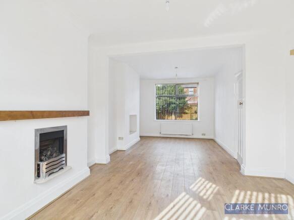 3 bed Terraced for sale Image 3